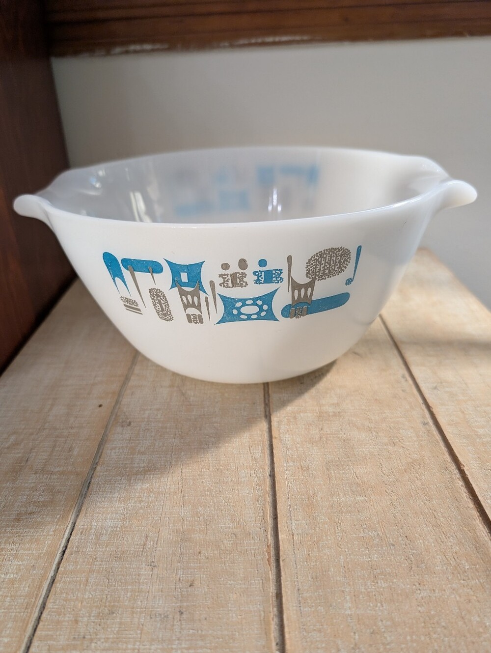 Beautiful MCM Atomic Blue Heaven Cinderella Mixing Bowl